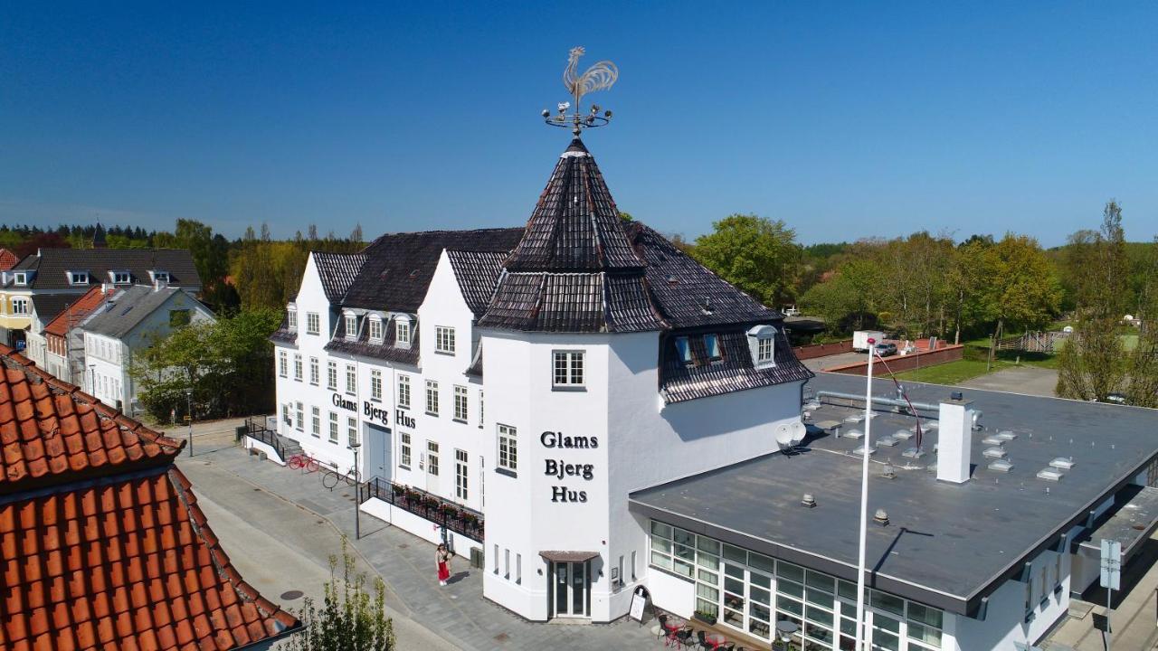 Glamsbjerghus Aparthotel Kültér fotó